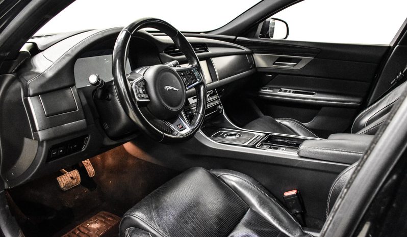 2017 Jaguar XF S full