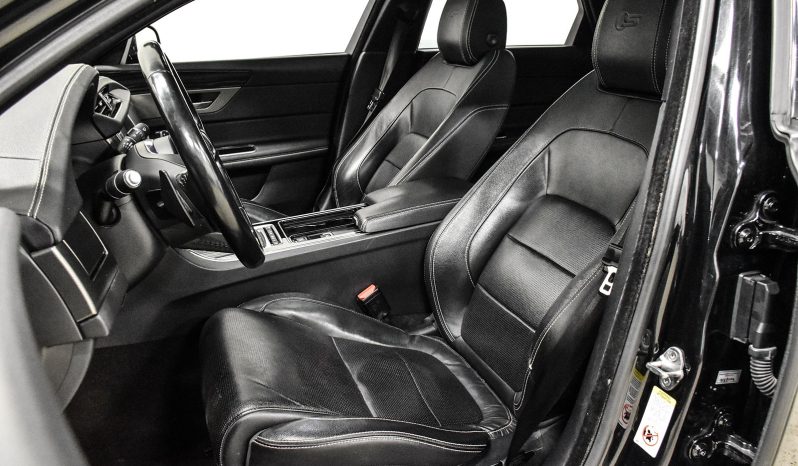 2017 Jaguar XF S full