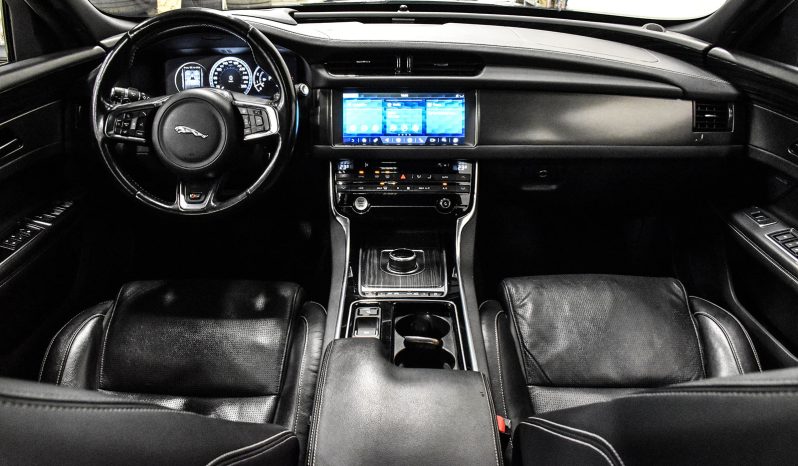 2017 Jaguar XF S full