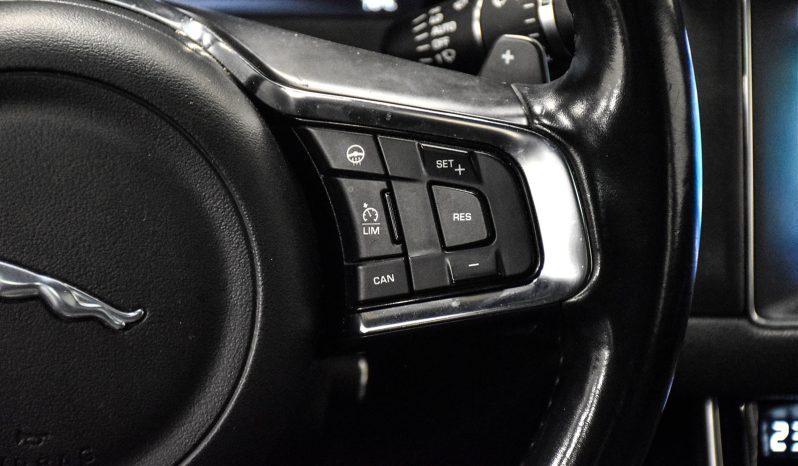 2017 Jaguar XF S full