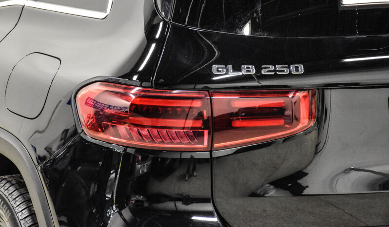 2024 Mercedes-Benz GLB 250 full