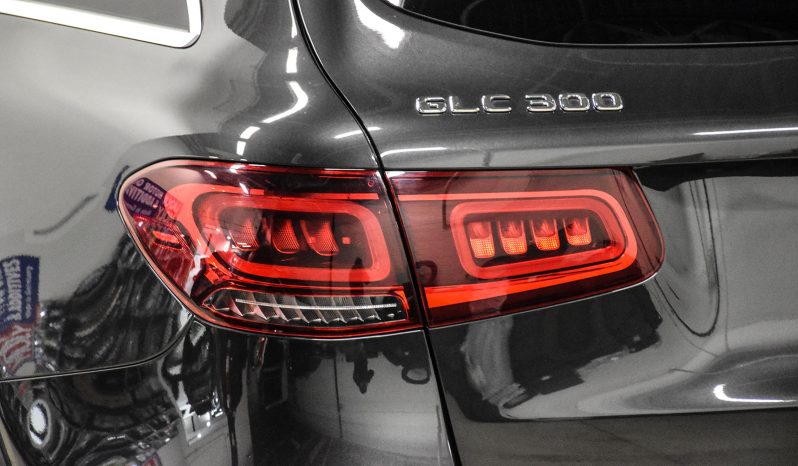 2021 Mercedes-Benz GLC 300 full