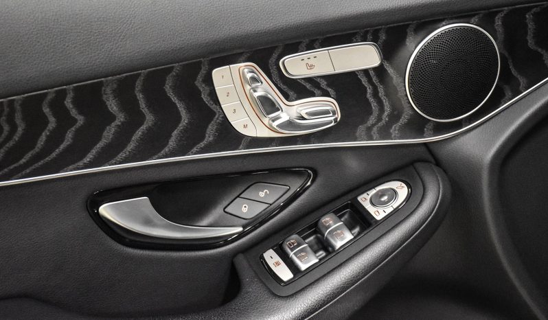 2021 Mercedes-Benz GLC 300 full