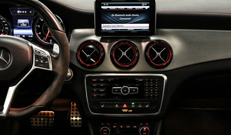 2015 Mercedes-Benz GLA 45 AMG full