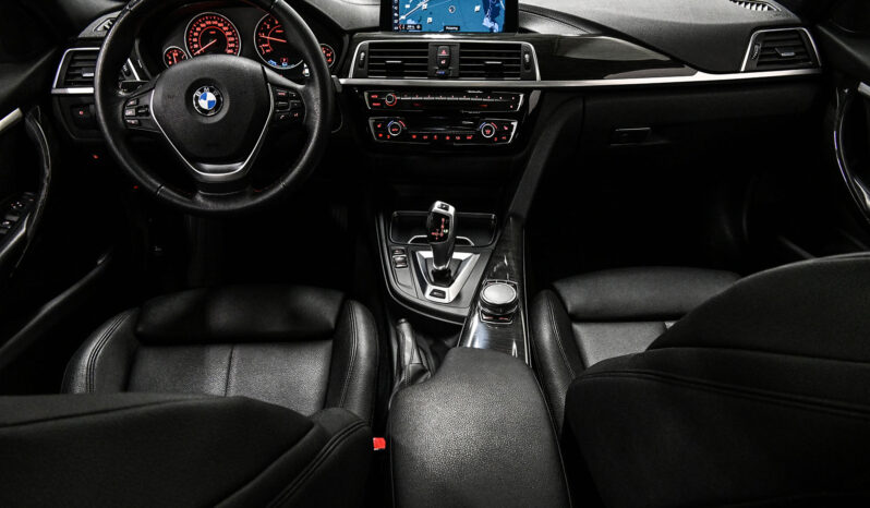 2018 BMW 330e full