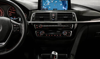 2018 BMW 330e full