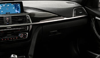 2018 BMW 330e full