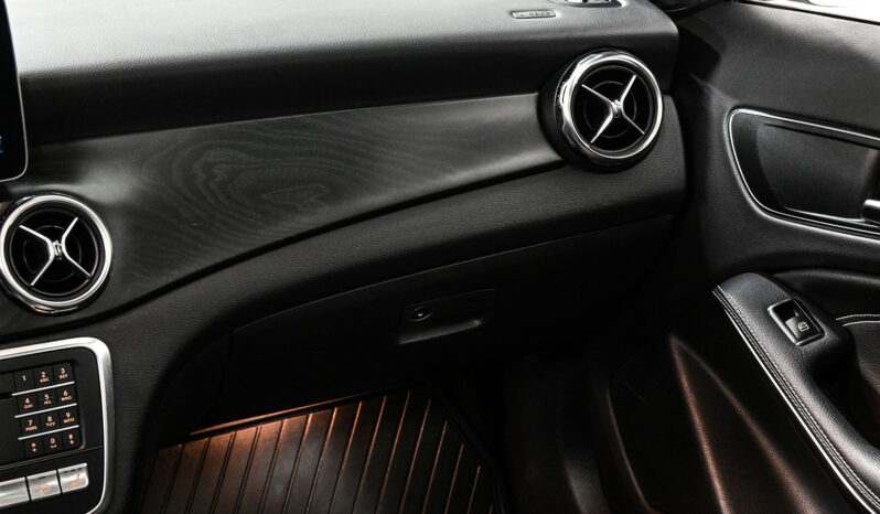 2018 Mercedes Benz GLA 250 full