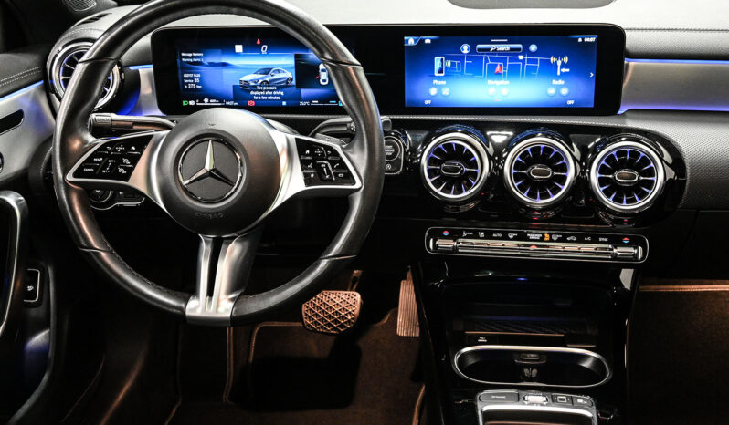 2025 Mercedes Benz CLA250 full