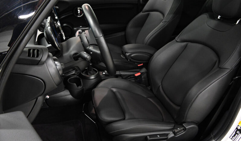 2024 MINI COOPER full